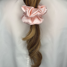 Load image into Gallery viewer, Pink Mulberry Silk Scrunchie
